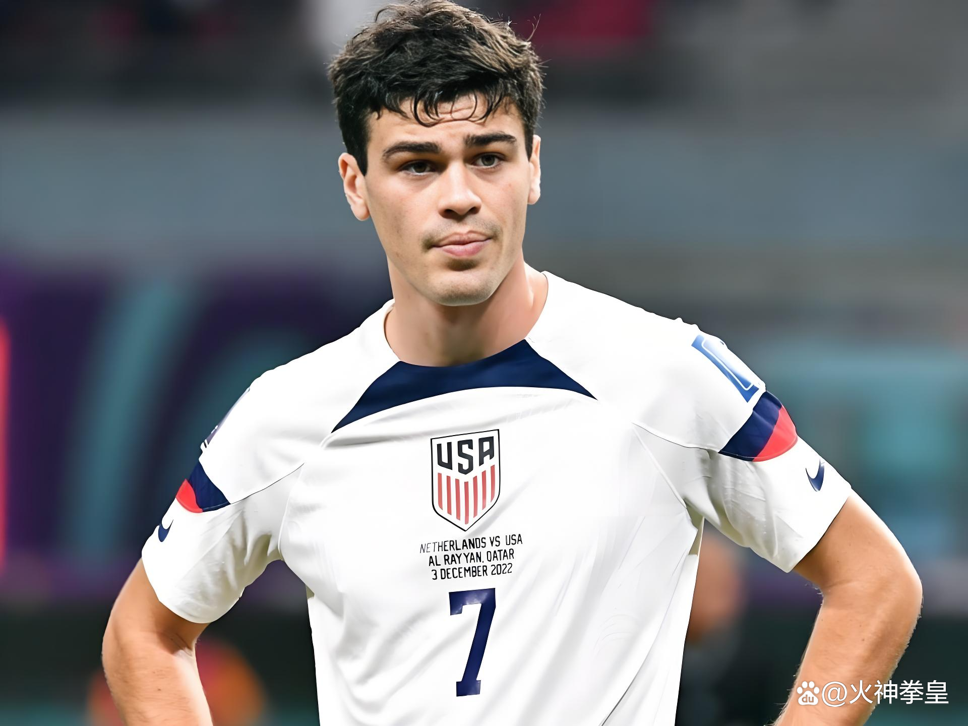 英雄联盟全球总决赛-本菲卡训练开放日，冲刺阶段状态回暖引欢呼，德甲在即，年轻球员得到机会的简单介绍