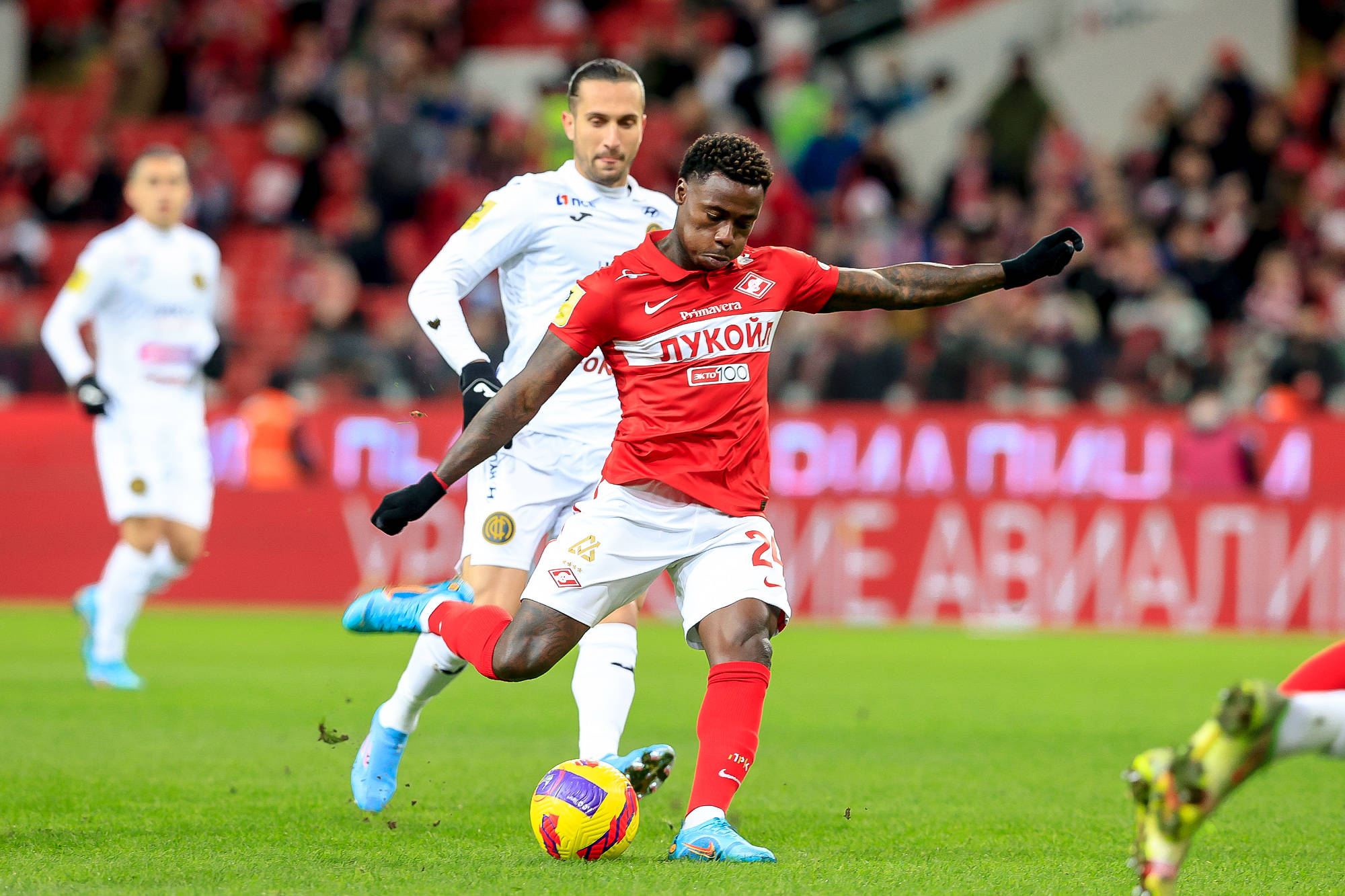 lol live-关于欧联赛程吃紧，新疆广汇赛后远射贴柱，球迷炸锅，控场能力受关注的信息